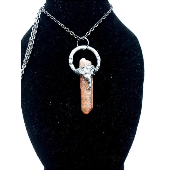 Red quartz crystal necklace - Picture 6 of 9